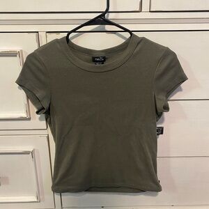 Rue 21, tee, size L.